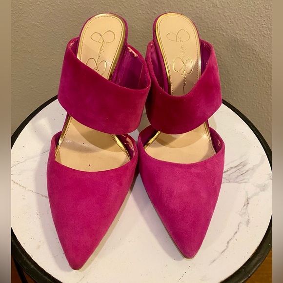 Jessica Simpson Fuchsia Suede Heels - Picture 2 of 8